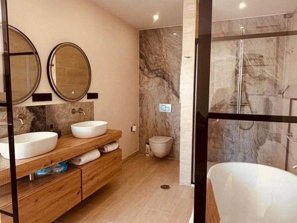 3 quarto Casa em Banda para arrendar em Marbella com piscina garagem - 6 500 € (Ref: 9467918)