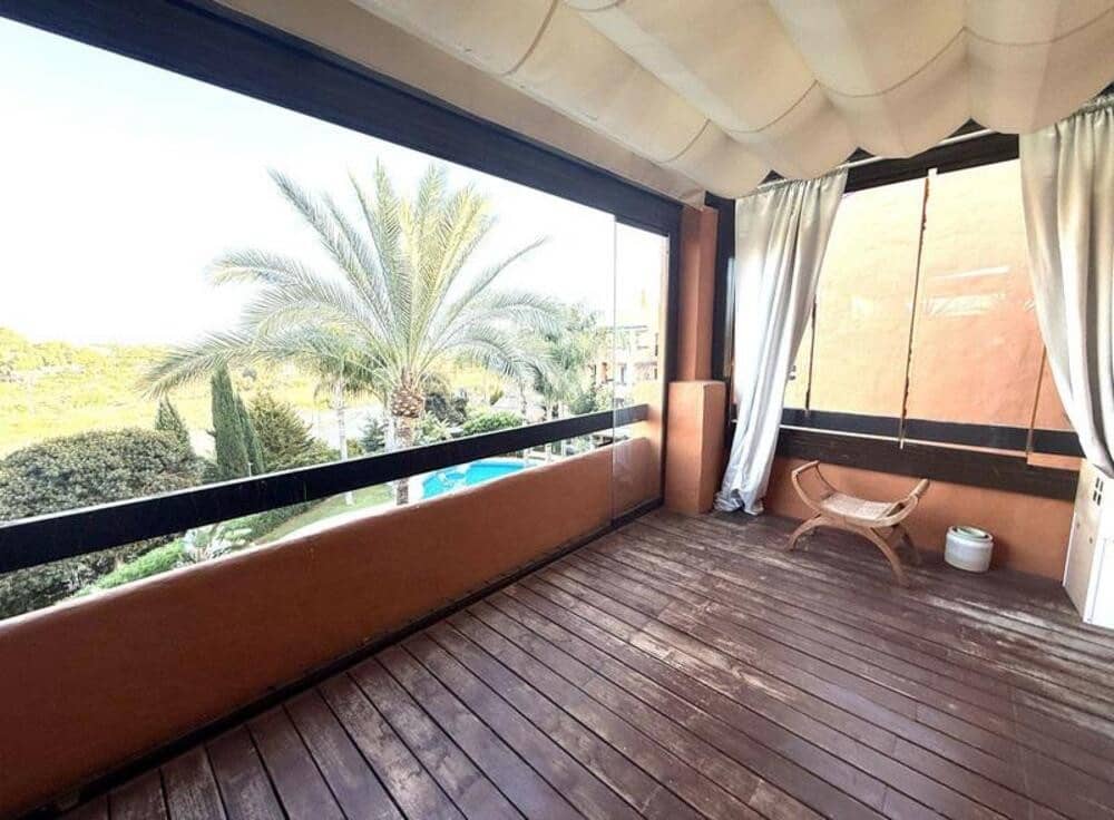 3 makuuhuone Kattohuoneisto myytävänä paikassa Benahavis mukana uima-altaan 
autotalli - 520 000 € (Ref: 9467919)