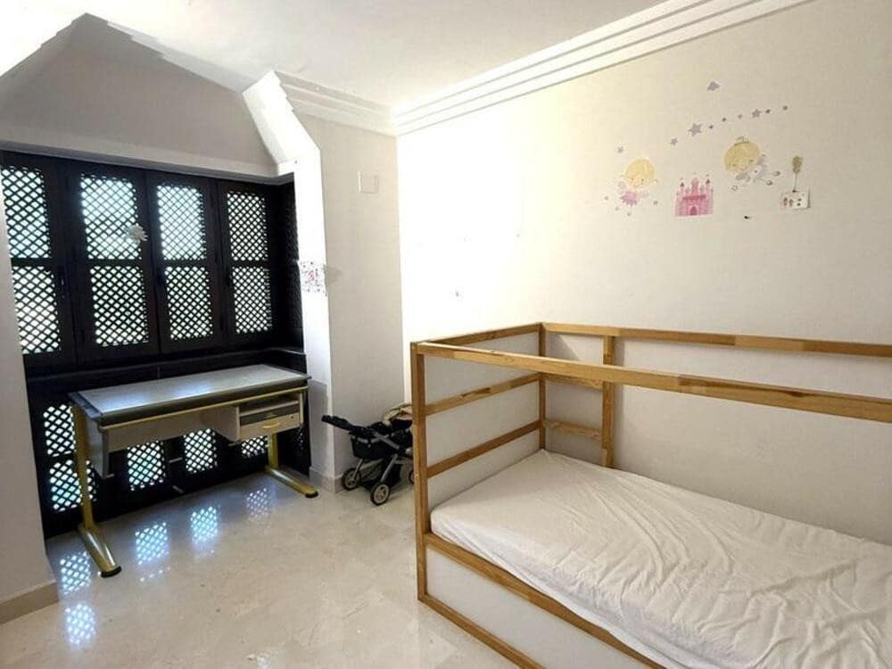 3 makuuhuone Kattohuoneisto myytävänä paikassa Benahavis mukana uima-altaan 
autotalli - 520 000 € (Ref: 9467919)