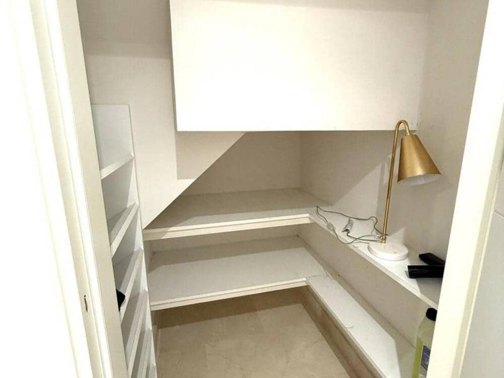 3 makuuhuone Kattohuoneisto myytävänä paikassa Benahavis mukana uima-altaan 
autotalli - 520 000 € (Ref: 9467919)