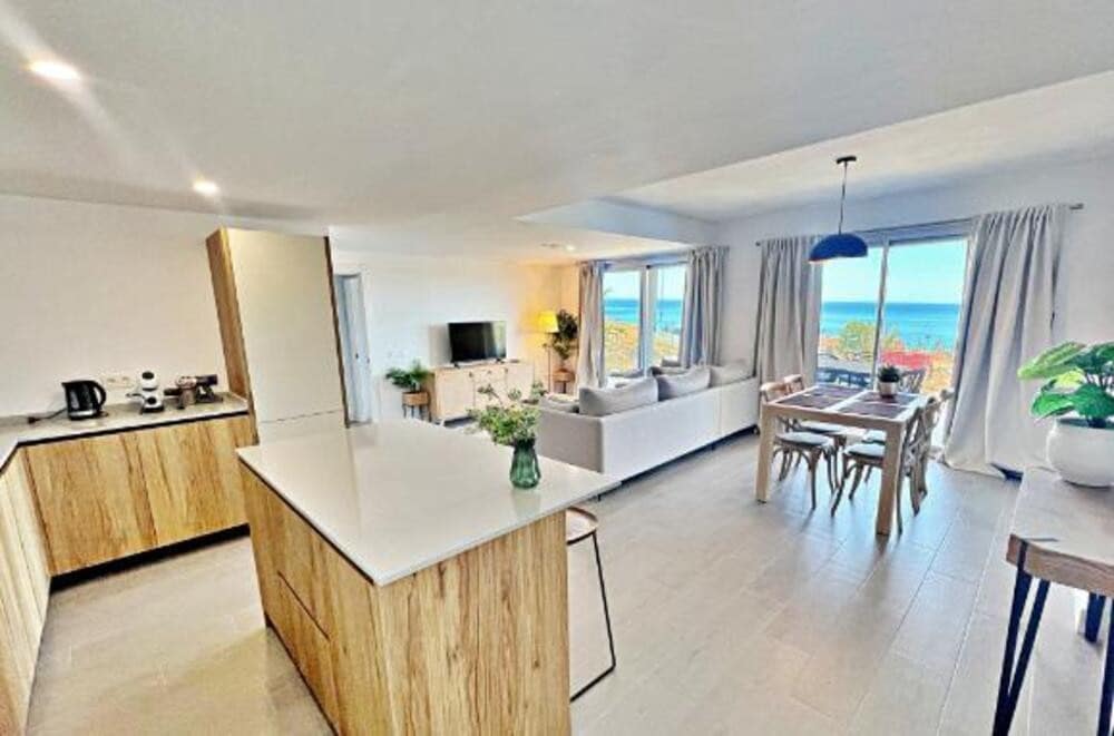 3 Zimmer Apartment zu vermieten in Fuengirola mit Pool Garage - 2.400 € (Ref: 9467920)