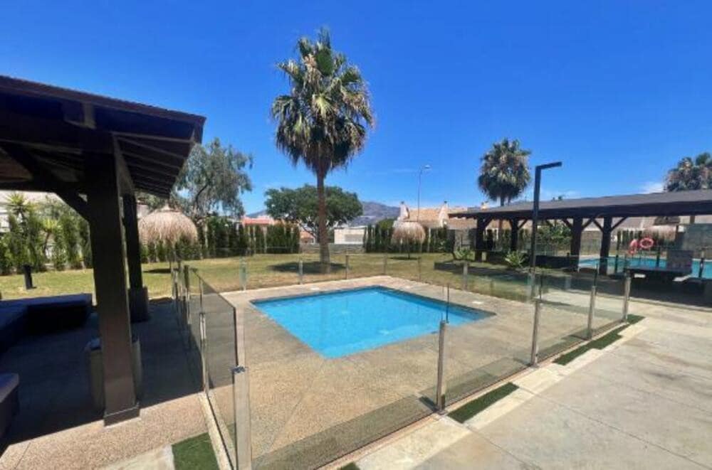 3 Zimmer Apartment zu vermieten in Fuengirola mit Pool Garage - 2.400 € (Ref: 9467920)