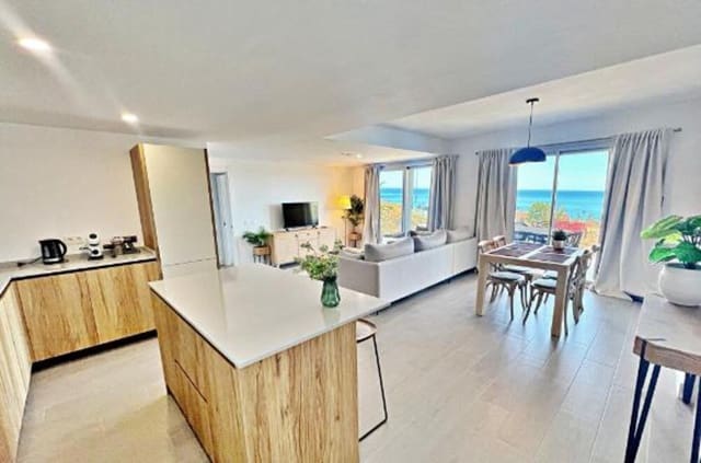 3 Zimmer Apartment zu vermieten in Zona Puerto Deportivo, Fuengirola mit Pool Garage - 2.400 € (Ref: 9467920)