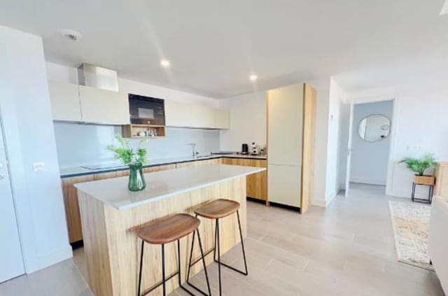 3 Zimmer Apartment zu vermieten in Zona Puerto Deportivo, Fuengirola mit Pool Garage - 2.400 € (Ref: 9467920)