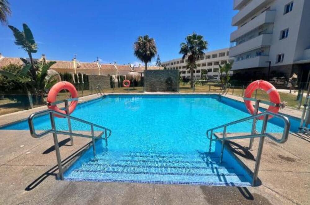 3 Zimmer Apartment zu vermieten in Fuengirola mit Pool Garage - 2.400 € (Ref: 9467920)