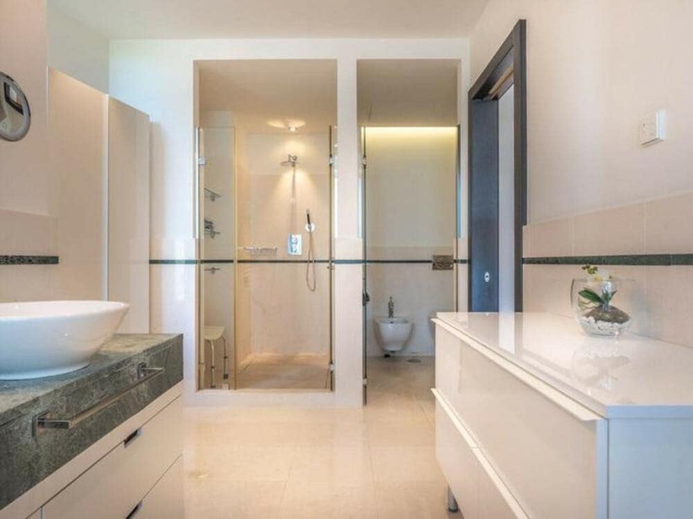 2 makuuhuone Omakotitalo myytävänä paikassa Marbella mukana uima-altaan 
autotalli - 1 417 500 € (Ref: 9467921)