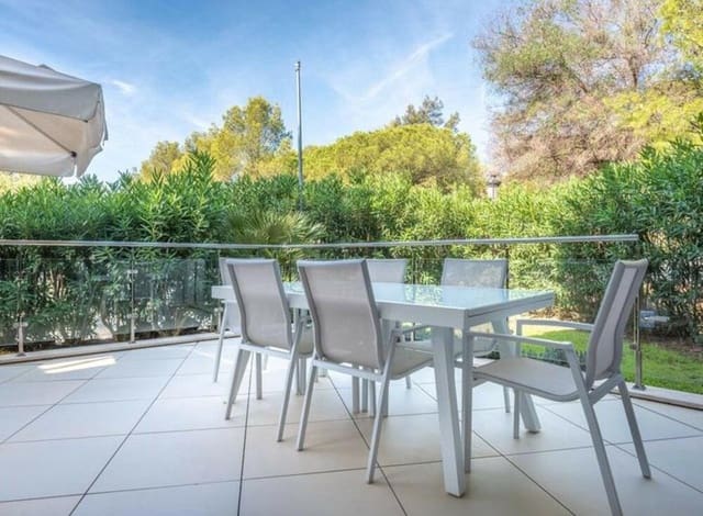 2 makuuhuone Omakotitalo myytävänä paikassa Sierra Blanca, Marbella mukana uima-altaan 
autotalli - 1 417 500 € (Ref: 9467921)