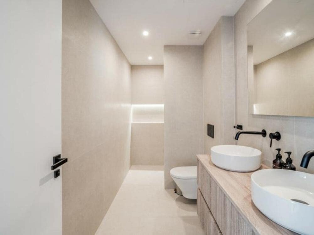 Apartamento de 3 habitaciones en La Quinta en venta con piscina garaje - 649.000 € (Ref: 9468010)