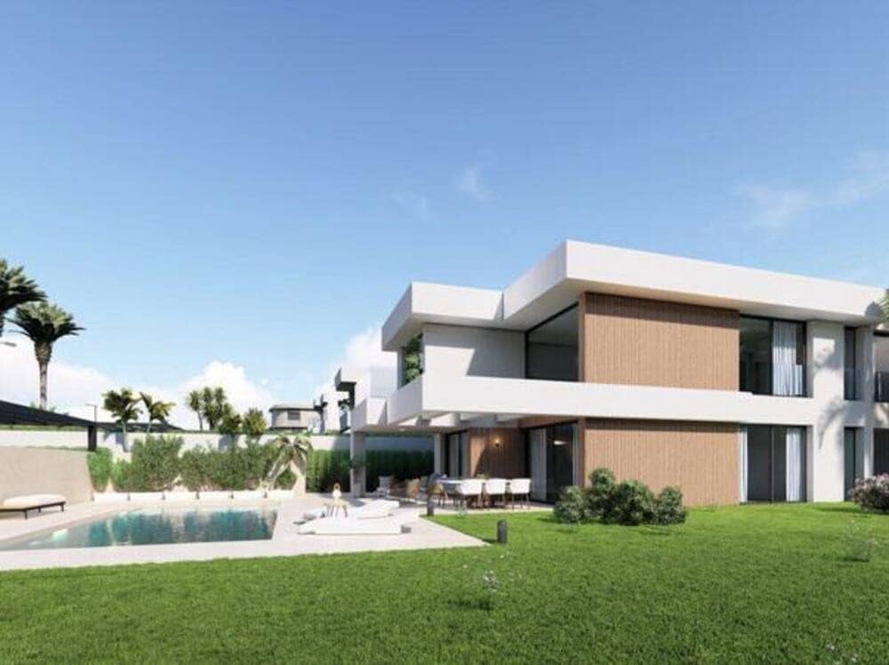 4 soverom Villa til salgs i La Duquesa / Puerto de la Duquesa med svømmebasseng garasje - € 960 000 (Ref: 9470114)