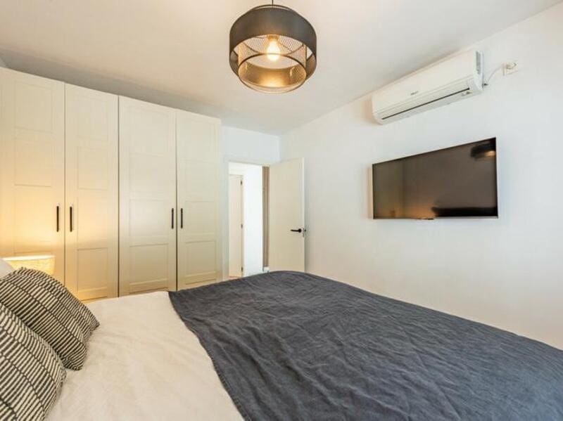 3 soverom Villa til salgs i Nueva Andalucia med svømmebasseng garasje - € 999 000 (Ref: 9470115)