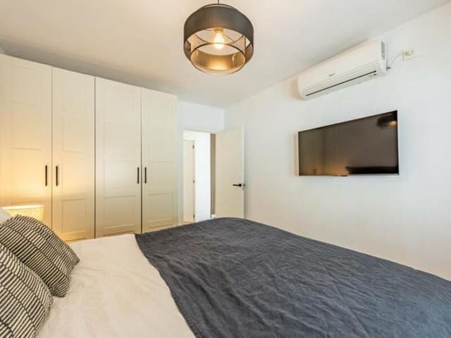 3 soverom Villa til salgs i La Dama de Noche - La Alzambra, Marbella med svømmebasseng garasje - € 999 000 (Ref: 9470115)