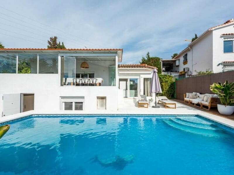 3 soverom Villa til salgs i Nueva Andalucia med svømmebasseng garasje - € 999 000 (Ref: 9470115)