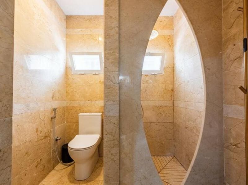 3 soverom Villa til salgs i Nueva Andalucia med svømmebasseng garasje - € 999 000 (Ref: 9470115)