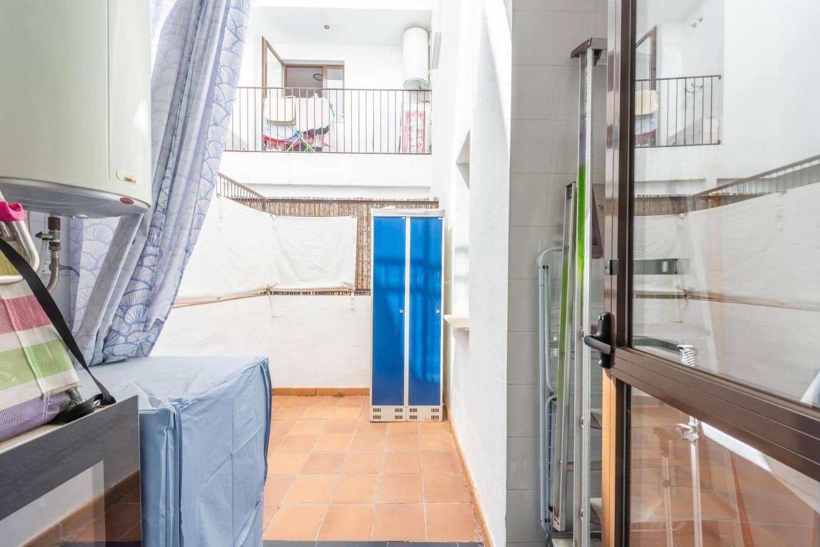 Apartamento de 2 habitaciones en New Golden Mile en alquiler con piscina garaje - 2.000 € (Ref: 9471882)