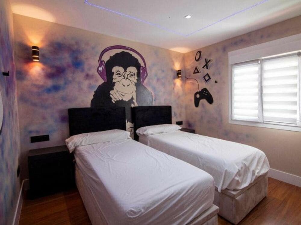 3 sypialnia Apartament na sprzedaż w Marbella z basenem garażem - 990 000 € (Ref: 9471883)