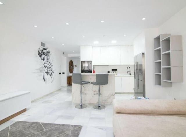 3 soveværelse Lejlighed til salg i Puerto Banus, Marbella med swimmingpool garage - € 990.000 (Ref: 9471883)