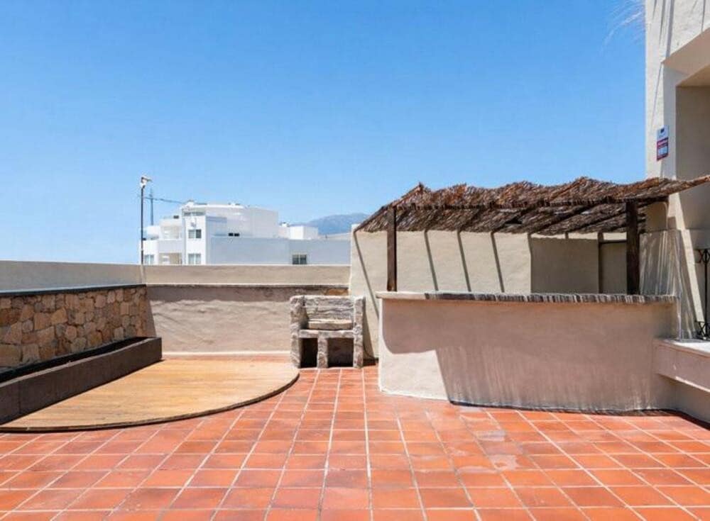 3 bedroom Apartment for sale in New Golden Mile with pool garage - € 390,000 (Ref: 9471885)