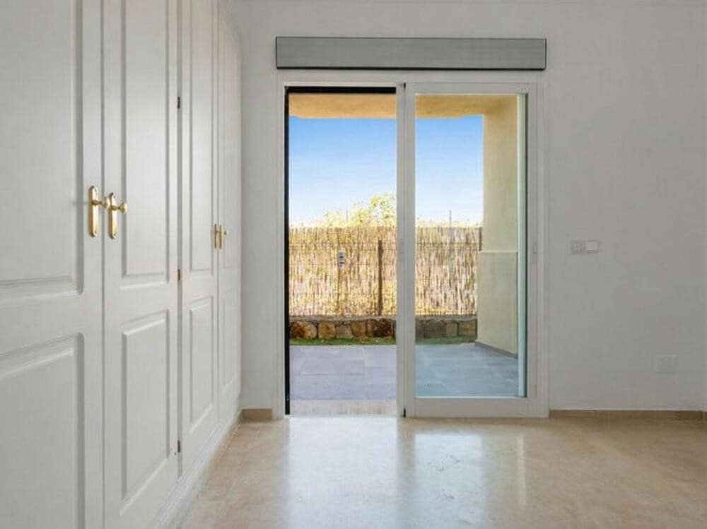 3 bedroom Apartment for sale in New Golden Mile with pool garage - € 390,000 (Ref: 9471885)