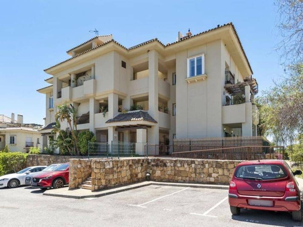 3 bedroom Apartment for sale in New Golden Mile with pool garage - € 390,000 (Ref: 9471885)