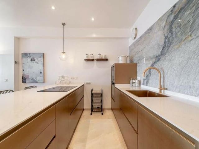 3 quarto Apartamento para venda em Guadalmina Baja, Marbella com piscina garagem - 1 495 000 € (Ref: 9471888)