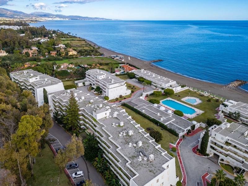 3 quarto Apartamento para venda em Guadalmina com piscina garagem - 1 495 000 € (Ref: 9471888)