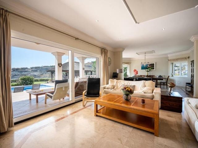 6 sypialnia Willa do wynajęcia w Nueva Atalaya, Estepona - 12 000 € (Ref: 9473654)