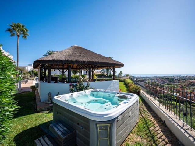 6 sypialnia Willa do wynajęcia w Nueva Atalaya, Estepona - 12 000 € (Ref: 9473654)