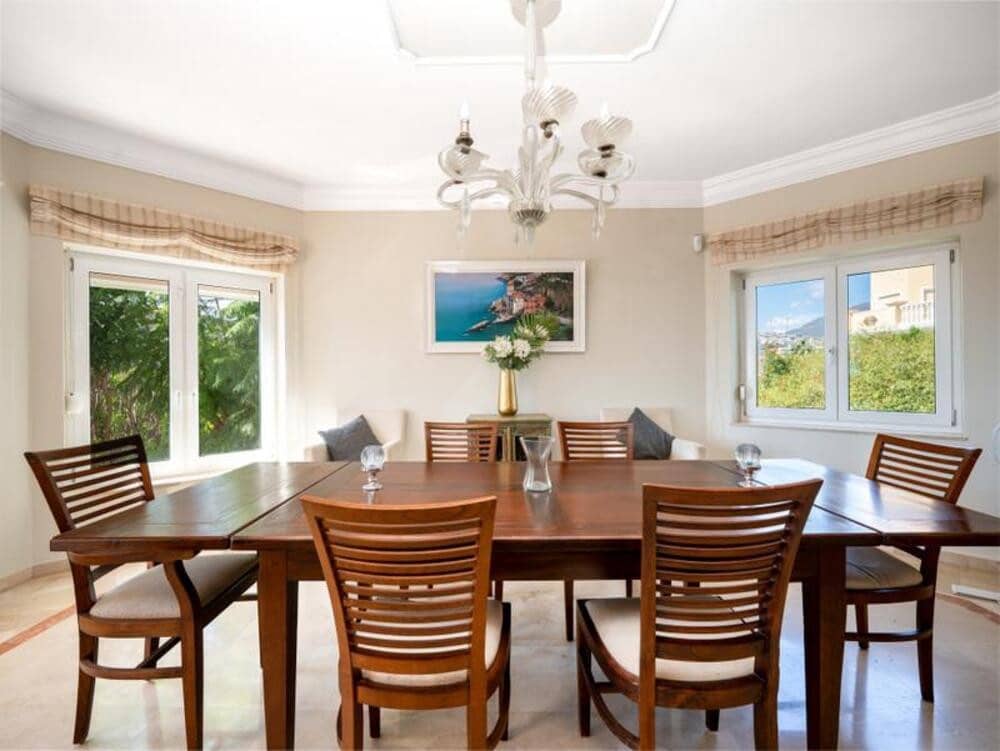 6 sypialnia Willa do wynajęcia w Estepona z basenem garażem - 12 000 € (Ref: 9473654)