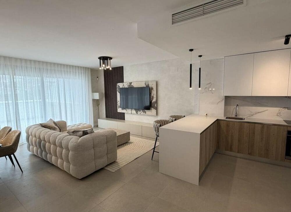 3 sovrum Semi-fristående Villa att hyra i Atalaya-Isdabe med pool garage - 7 500 € (Ref: 9473656)