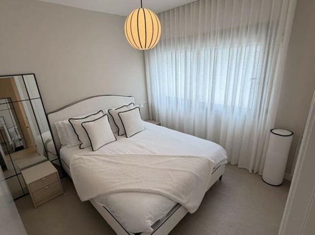 3 sovrum Semi-fristående Villa att hyra i Atalaya-Isdabe, Estepona - 7 500 € (Ref: 9473656)