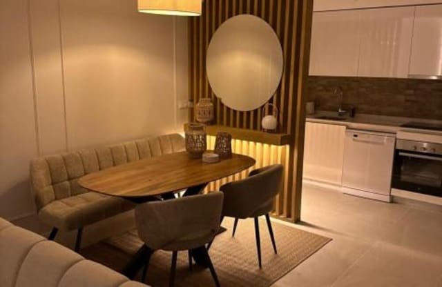 2 quarto Apartamento para arrendar em La Concha - Resina Golf, Estepona com piscina garagem - 2 300 € (Ref: 9473657)