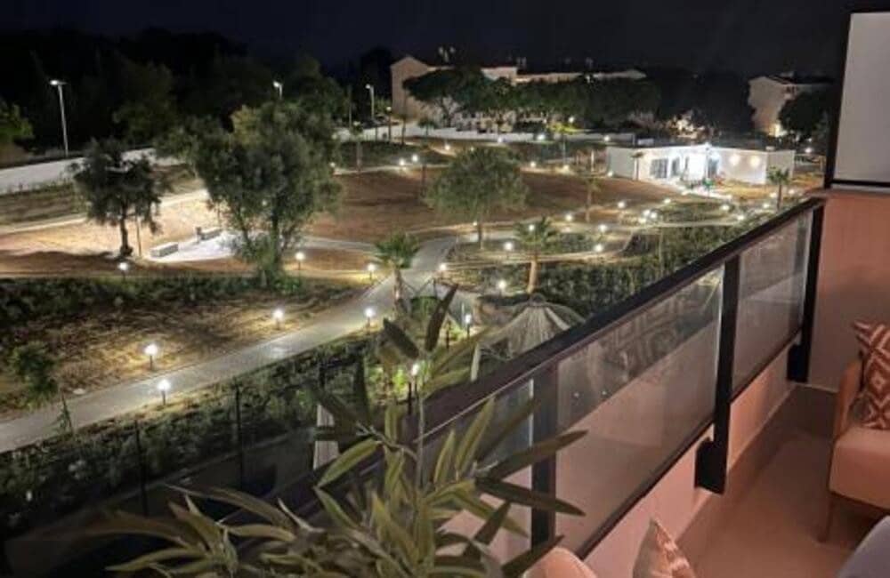 2 camera da letto Appartamento da affittare in New Golden Mile con piscina garage - 2.300 € (Rif: 9473657)