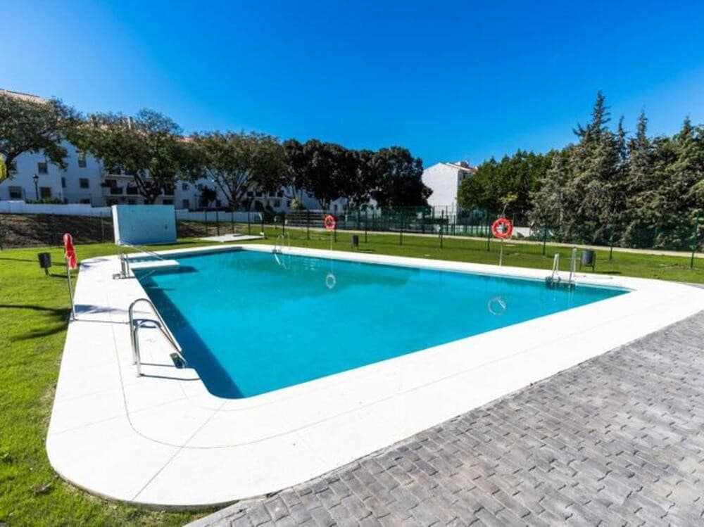 2 camera da letto Appartamento da affittare in New Golden Mile con piscina garage - 2.300 € (Rif: 9473657)