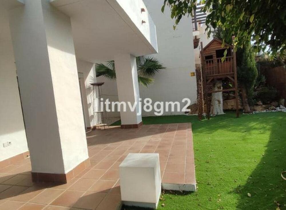 4 bedroom Townhouse for rent in Marbella with pool garage - € 3,800 (Ref: 9480823)