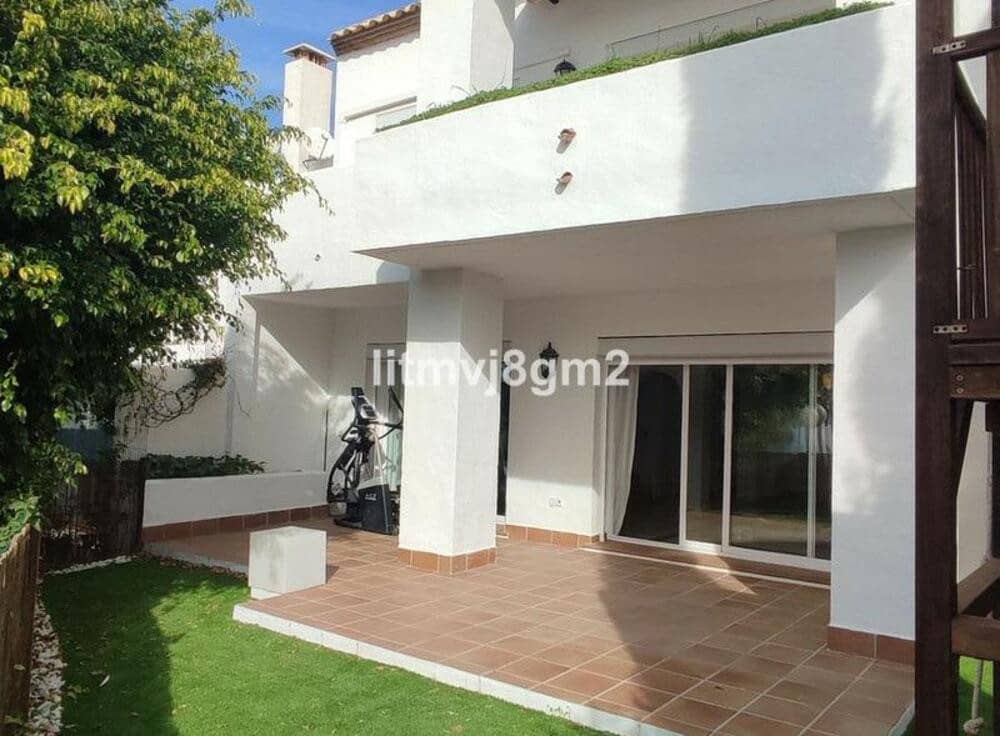 4 bedroom Townhouse for rent in Marbella with pool garage - € 3,800 (Ref: 9480823)