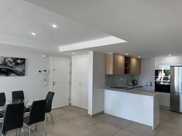 Apartamento de 2 habitaciones en Cancelada, Estepona en alquiler con piscina garaje - 2.300 € (Ref: 9480824)