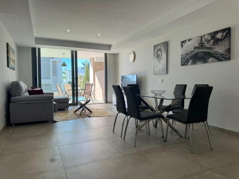 Apartamento de 2 habitaciones en Cancelada en alquiler con piscina garaje - 2.300 € (Ref: 9480824)