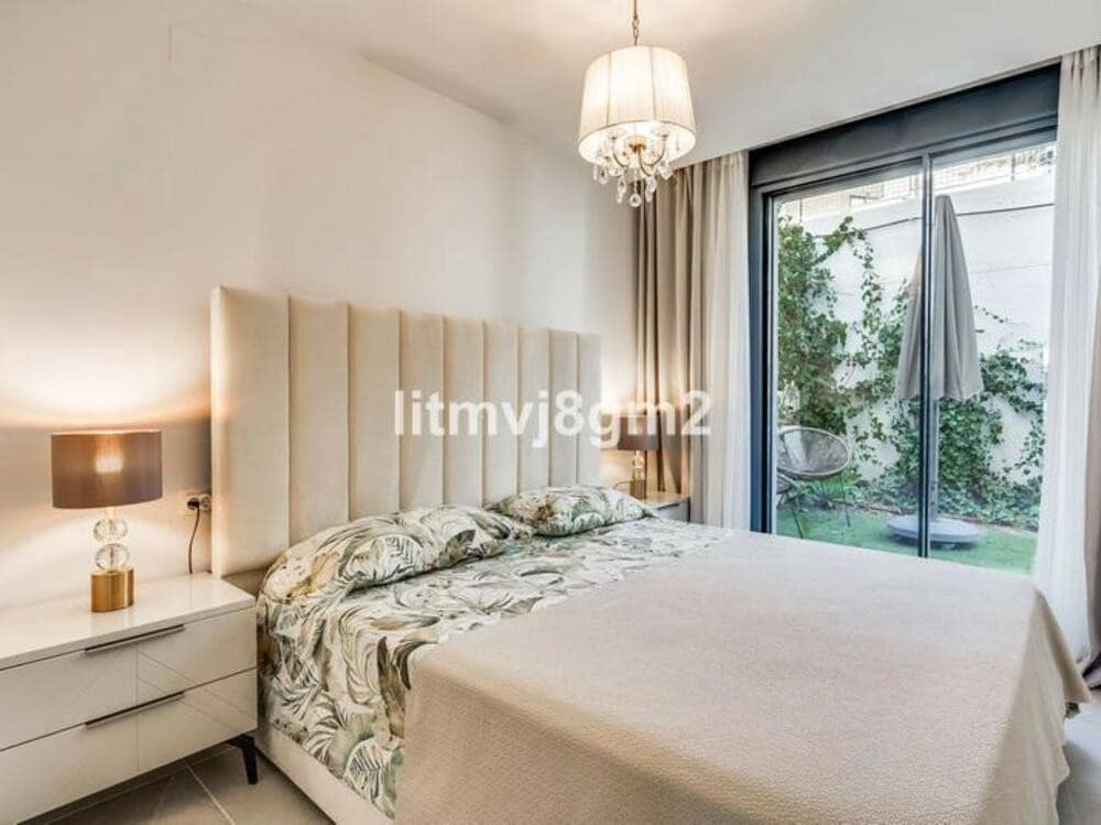 3 bedroom Beach Apartment for rent in Marbella with pool - € 5,700 (Ref: 9480825)