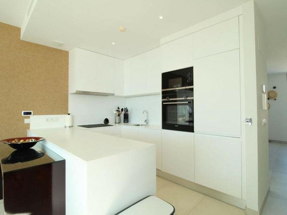 3 Zimmer Penthouse zu verkaufen in El Paraiso mit Pool Garage - 998.500 € (Ref: 9481680)