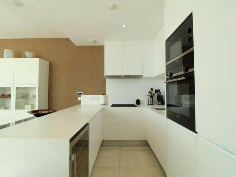 3 Zimmer Penthouse zu verkaufen in El Paraiso mit Pool Garage - 998.500 € (Ref: 9481680)