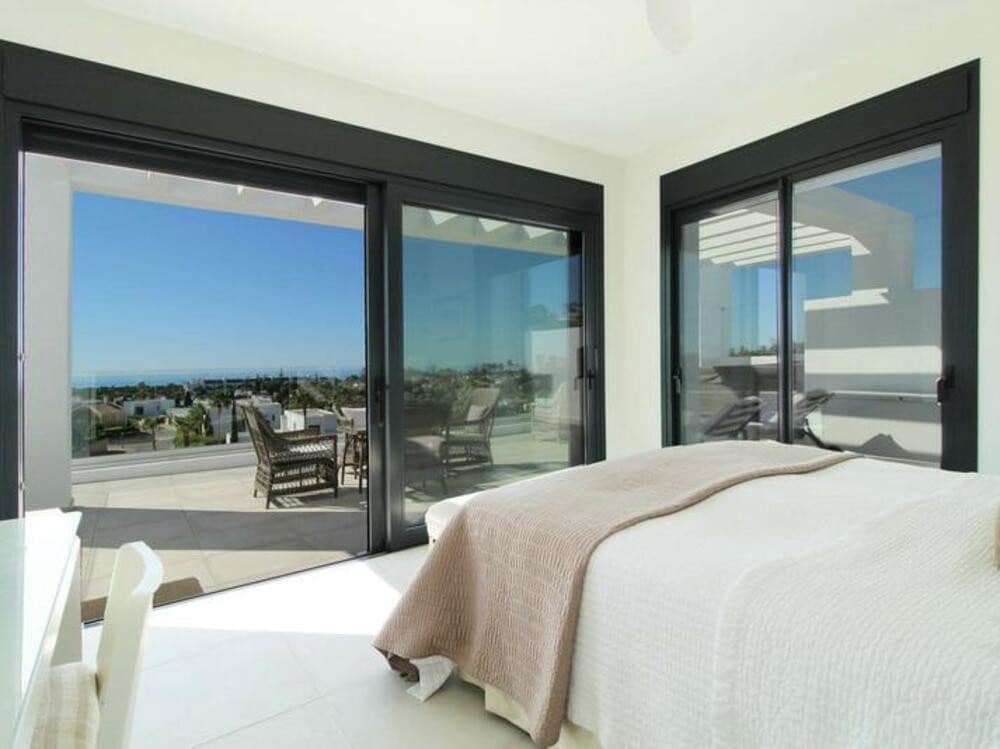 3 Zimmer Penthouse zu verkaufen in El Paraiso mit Pool Garage - 998.500 € (Ref: 9481680)