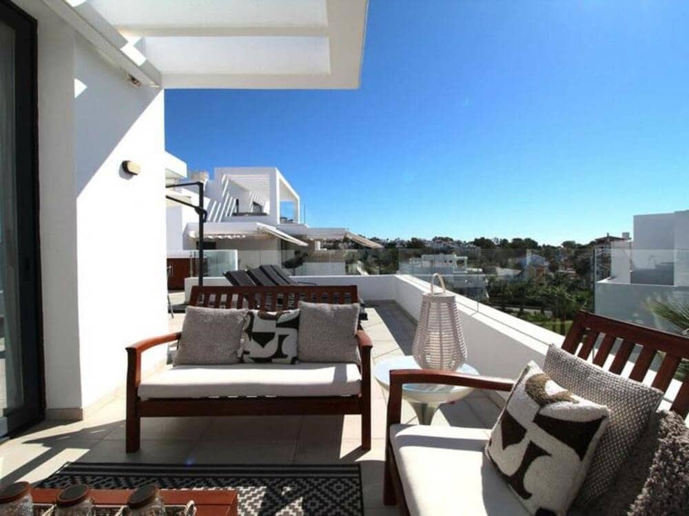 3 Zimmer Penthouse zu verkaufen in El Paraiso mit Pool Garage - 998.500 € (Ref: 9481680)