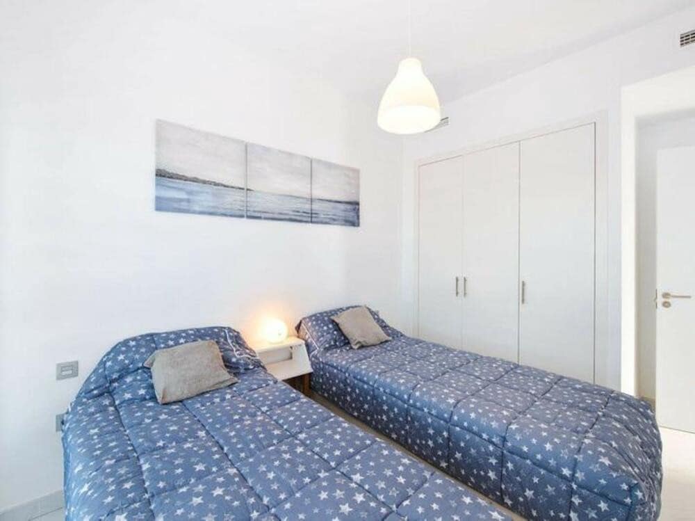 3 sypialnia Penthouse do wynajęcia w Estepona z garażem - 3 000 € (Ref: 9488036)