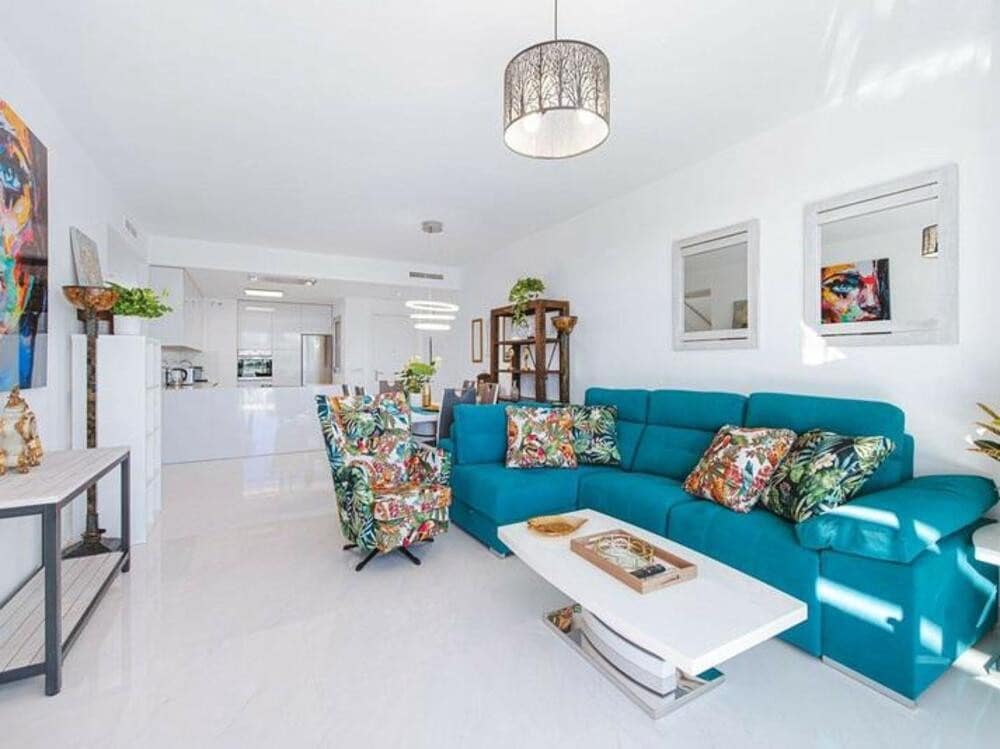 3 sypialnia Penthouse do wynajęcia w Estepona z garażem - 3 000 € (Ref: 9488036)