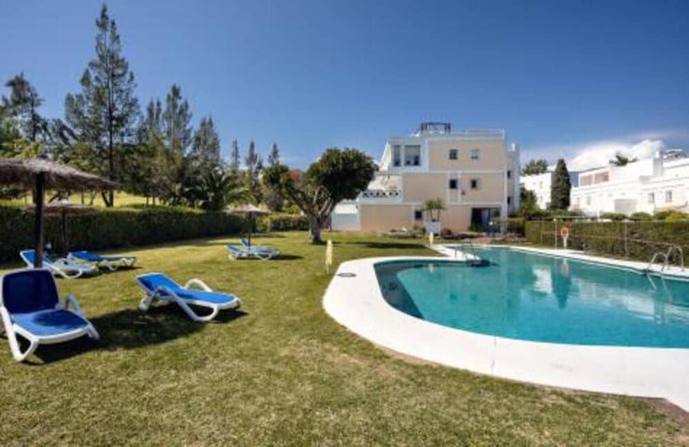 3 slaapkamer Appartement te huur in La Quinta met garage - € 4.000 (Ref: 9488037)