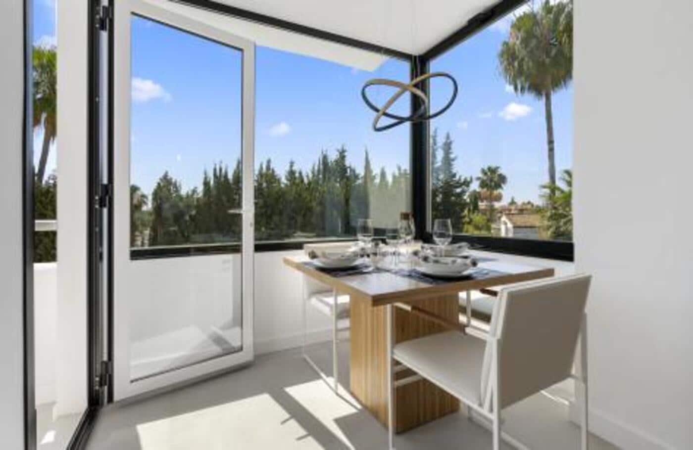 3 makuuhuone Kattohuoneisto vuokrattavana paikassa Marbella mukana uima-altaan 
autotalli - 5 000 € (Ref: 9488038)