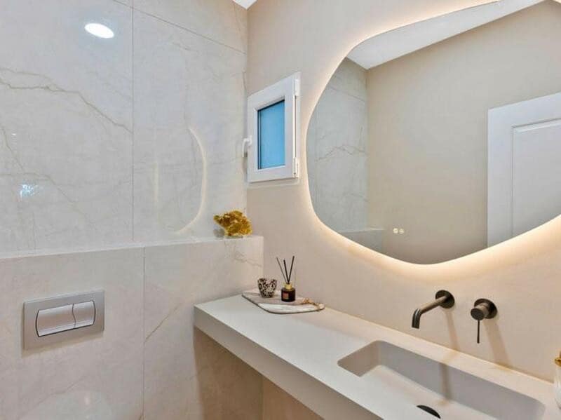 4 makuuhuone Omakotitalo vuokrattavana paikassa Guadalmina mukana uima-altaan 
autotalli - 5 000 € (Ref: 9488040)