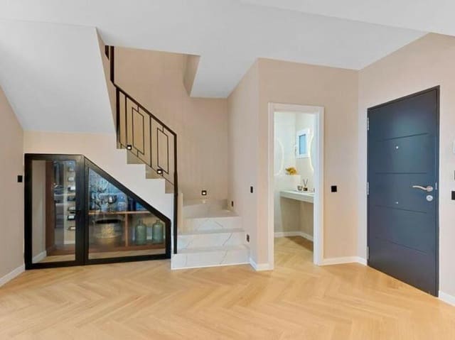 4 makuuhuone Omakotitalo vuokrattavana paikassa Guadalmina Baja, Marbella mukana uima-altaan 
autotalli - 5 000 € (Ref: 9488040)