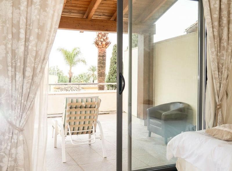 2 sypialnia Dom do wynajęcia w Marbella z basenem garażem - 5 300 € (Ref: 9488041)