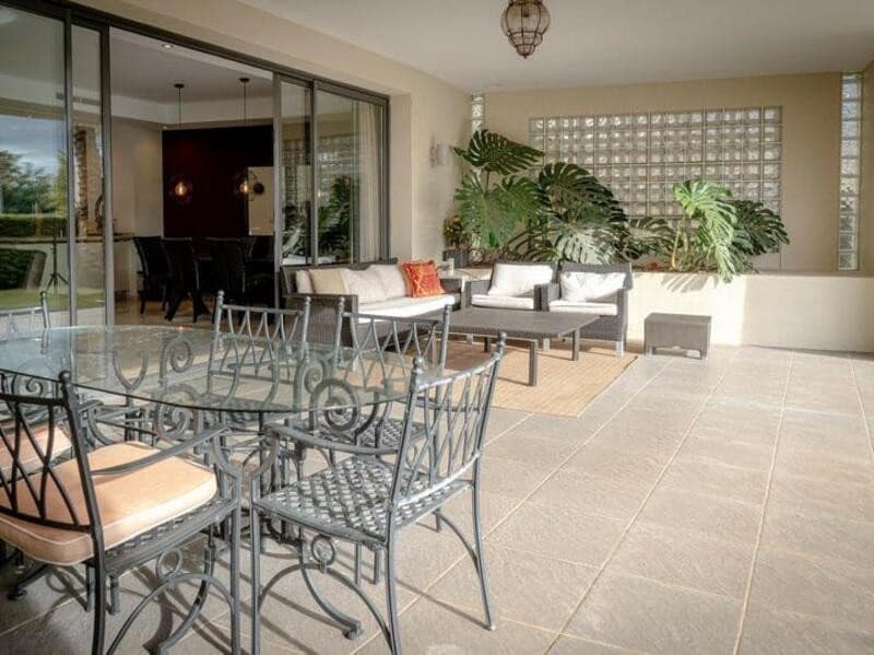 2 sypialnia Dom do wynajęcia w Marbella z basenem garażem - 5 300 € (Ref: 9488041)